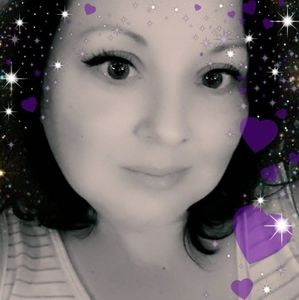 Meet your Posher, Lydia